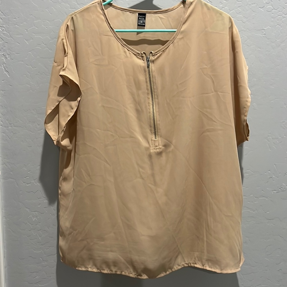 Emery Rose Sheer Beige Cap Sleeve with zipper. Size XL.